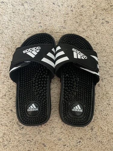 youth adidas flip flops