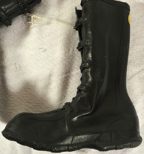NEW OLD STOCK 1980s LA CROSSE MILITARY RUBBER 5 BUCKLE MID CALF OVER BOOTS - Picture 36 of 38