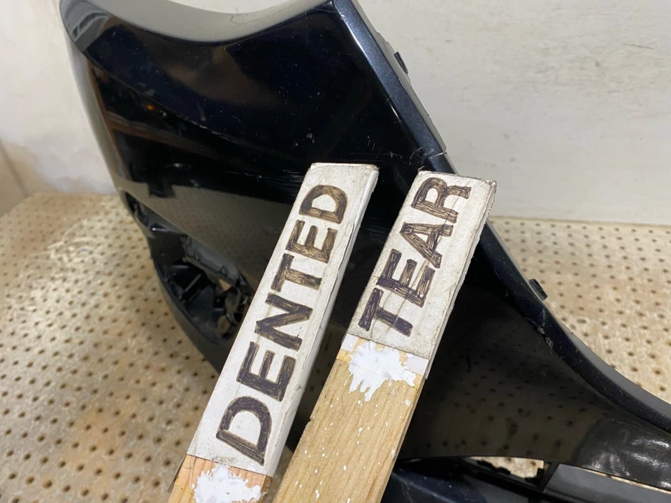 Cubierta del parachoques delantero OEM 2014 2015 2016 MAZDA 3 Foto 2 de 4