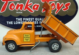 Camion Benne Tonka Vintage En Tôle – Ancien, échelle 1:2, Rouge – Occasion