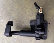 05 Dodge Grand Caravan Rear Power Motor For  Side Vent  Window  Passenger Right 