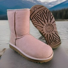 New In Box - UGG Classic Short II Boots, Women's Size 6, Sand, 8" Shaft 1016223