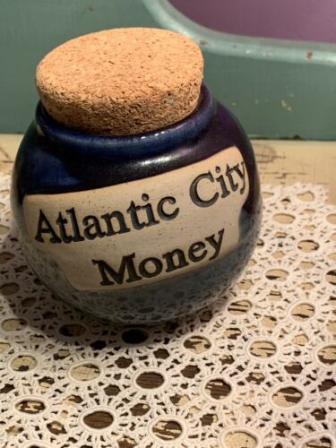 Tumbleweed Pottery Jar "Atlantic City Money” Blue Tone With Cork Excellent - Afbeelding 1 van 12