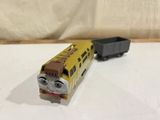 TOMY Motorized Diesel 10 w/ Gray Car Thomas & Friends Trackmaster, Broken Clip