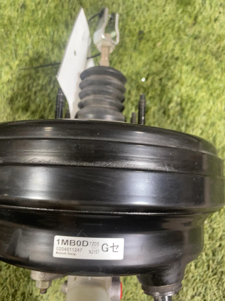 ✅ Cilindro maestro Infiniti Q70 2019 3,7 L OEM Foto 2 de 4