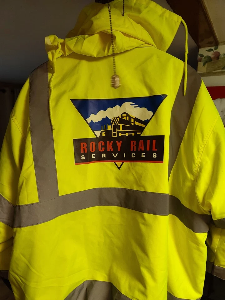 Utility Pro Men's Class 3 High Visibility 3-in-1 Bomber Jacket with Teflon - Image 4 of 4