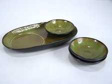 Plate with 3 Dip Bowls Colorado Belle Casino Laughlin NV Oval Avocado Green