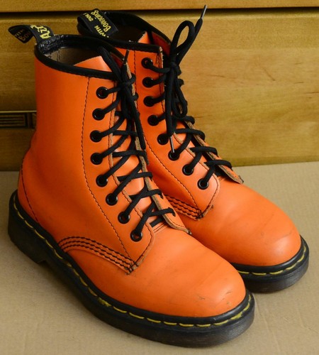 Dr Martens 1460, Smooth Leather Orange 