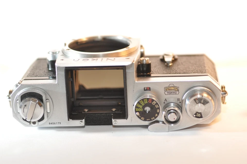Cámara Nikon F 35 mm Film SLR Nippon Kogaku Tokyo 645XXX de 1960 palanca hueca Foto 3 de 4