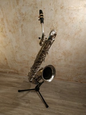 bariton saxophon Amati Lignatone