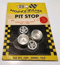 K B Aurora Model-Rama Slot Car Acc. Pit Stop 1/25 Rear Wheels Wide w/Insert