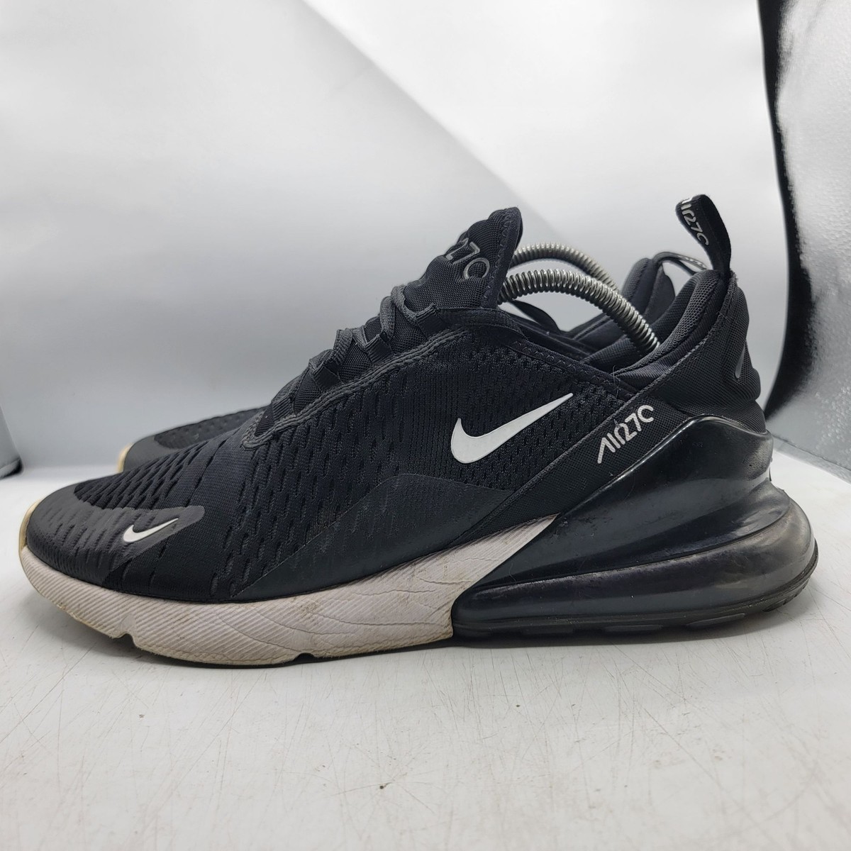 Nike Air Max 270 Mens 11.5 Black White Sneaker Shoes Athletic Comfort AH8050-002 Nike Air Max 270 Men main image 3