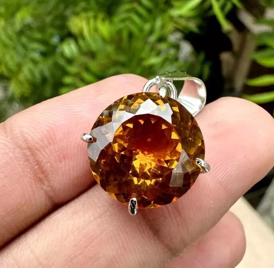 Colgante de piedras preciosas naturales de 35 quilates de zafiro naranja de Ceilán corte redondo certificado AGL Foto 2 de 4