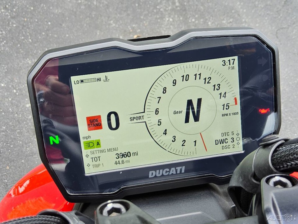 ducati streetfighter s