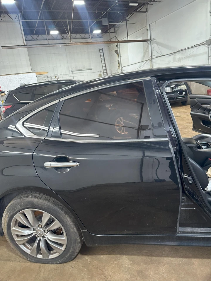 Used Rear Right Door Assembly Rear Side fits: 2013 Infiniti M37 Rear Right Grade Foto 2 de 4