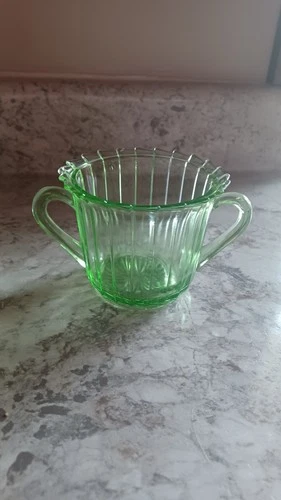 VTG Uranium Sugar Sierra Pinwheel Jeanette Green Vaseline Depression Glass