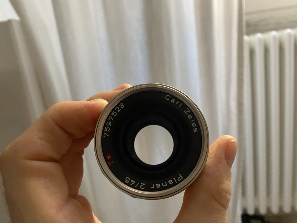 Contax G 45mm f/2.0 Carl Zeiss Planar T - Imagen 4 de 4