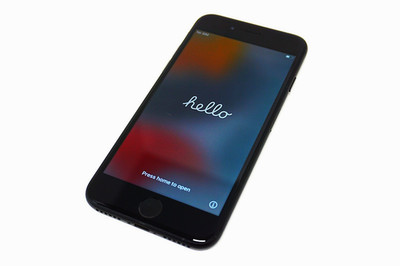 Apple iPhone 7 32GB Black Factory Unlocked A1660 Smartphone 100% Battery Health