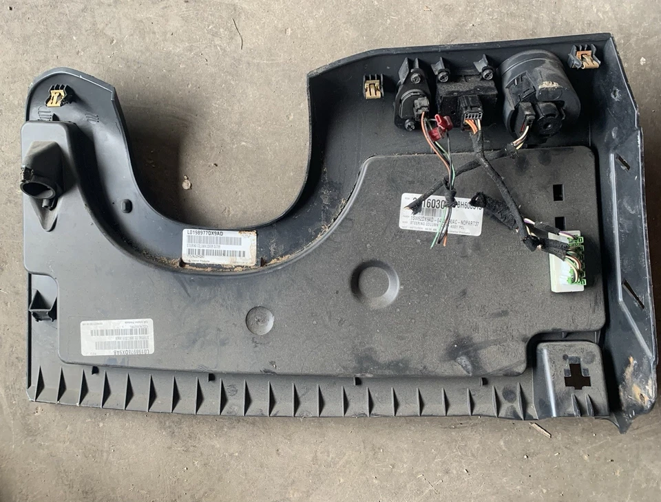 🔅2011-23: Bloqueador de rodilla de apertura de columna de dirección Dodge Charger, Chrysler 300 OEM Foto 3 de 4