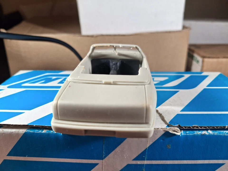 ALEZAN KIT CRHYSLER MASERATI TC SCALA 1/43 - Immagine 3 di 4