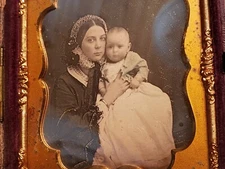 Sixth plate daguerreotype of woman and her child Charles Williamson Brooklyn dag