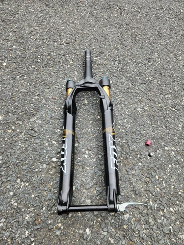 fox factory float 32 130mm travel 1 1/8 tapered steerer