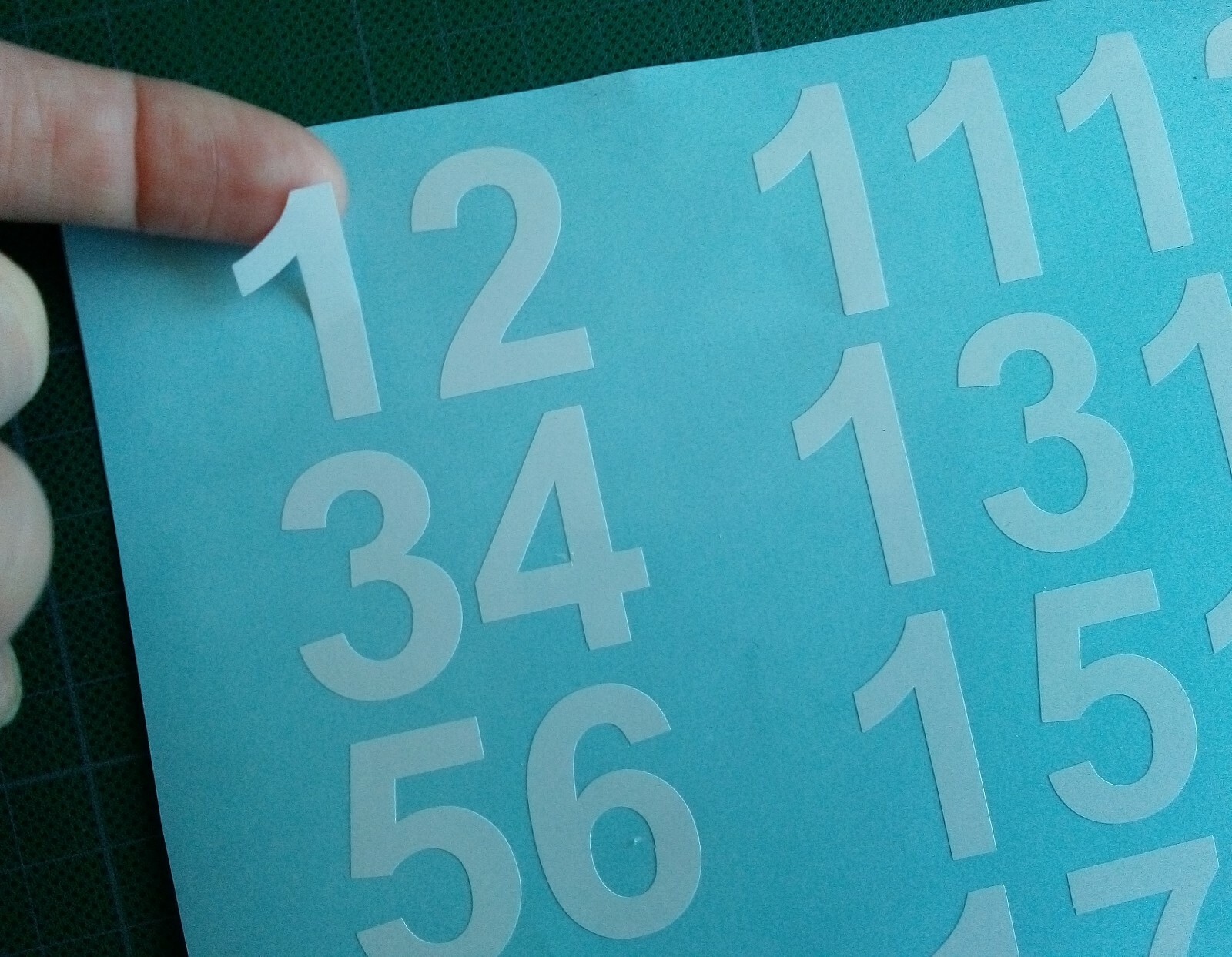 Sticky Back Vinyl Numbers 130 Arial 10/15/20/30/40/50mm doors signs