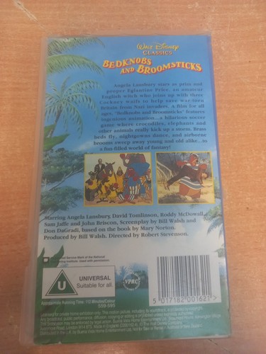 Walt Disney Classics Bedknobs and Broomsticks - VHS - Unit Only - Picture 8 of 8