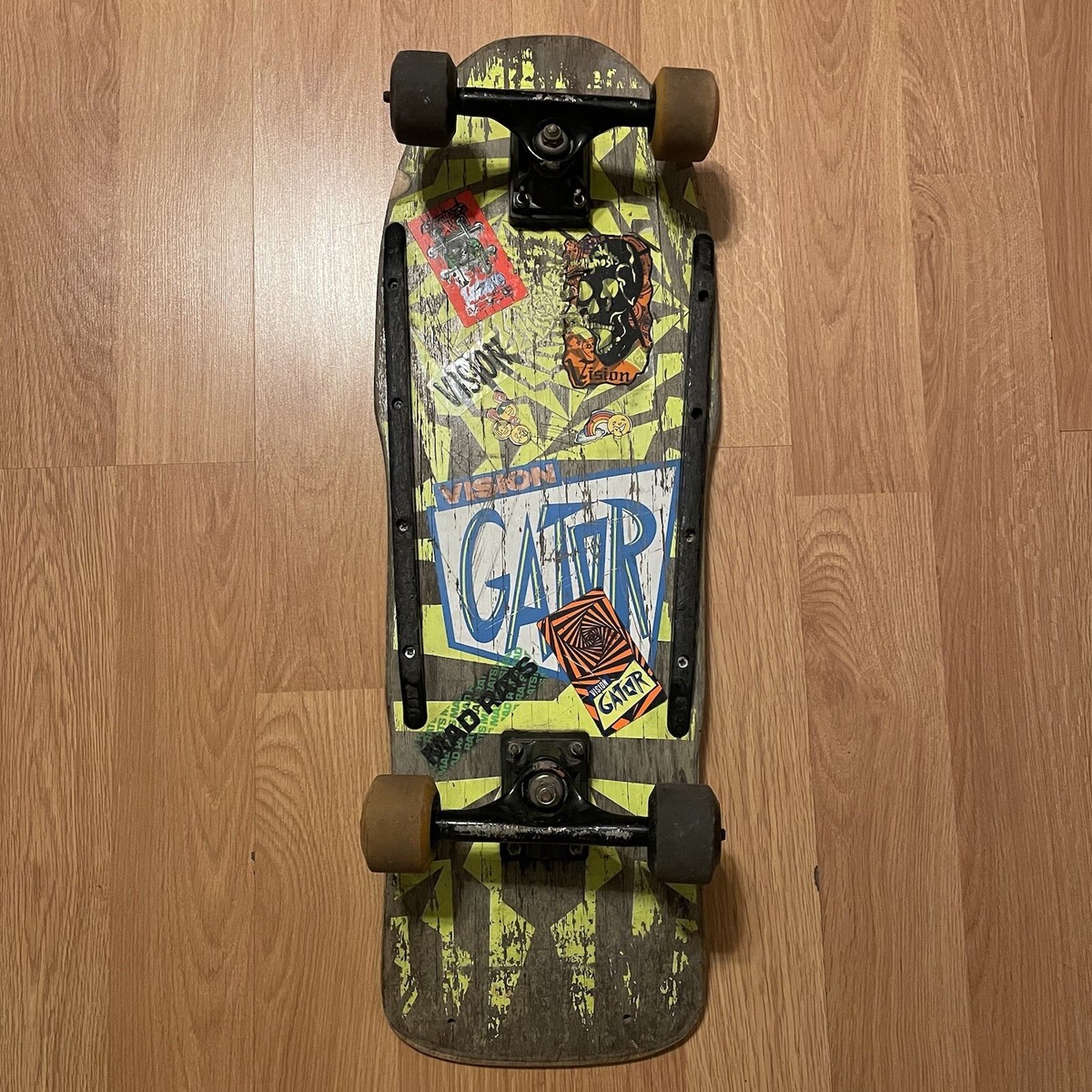 Vintage 80s Gator Blurred Vision Skateboard Bullet Tracker Vintage 80s Gator Blurred Vision Skateboard Bullet Tracker