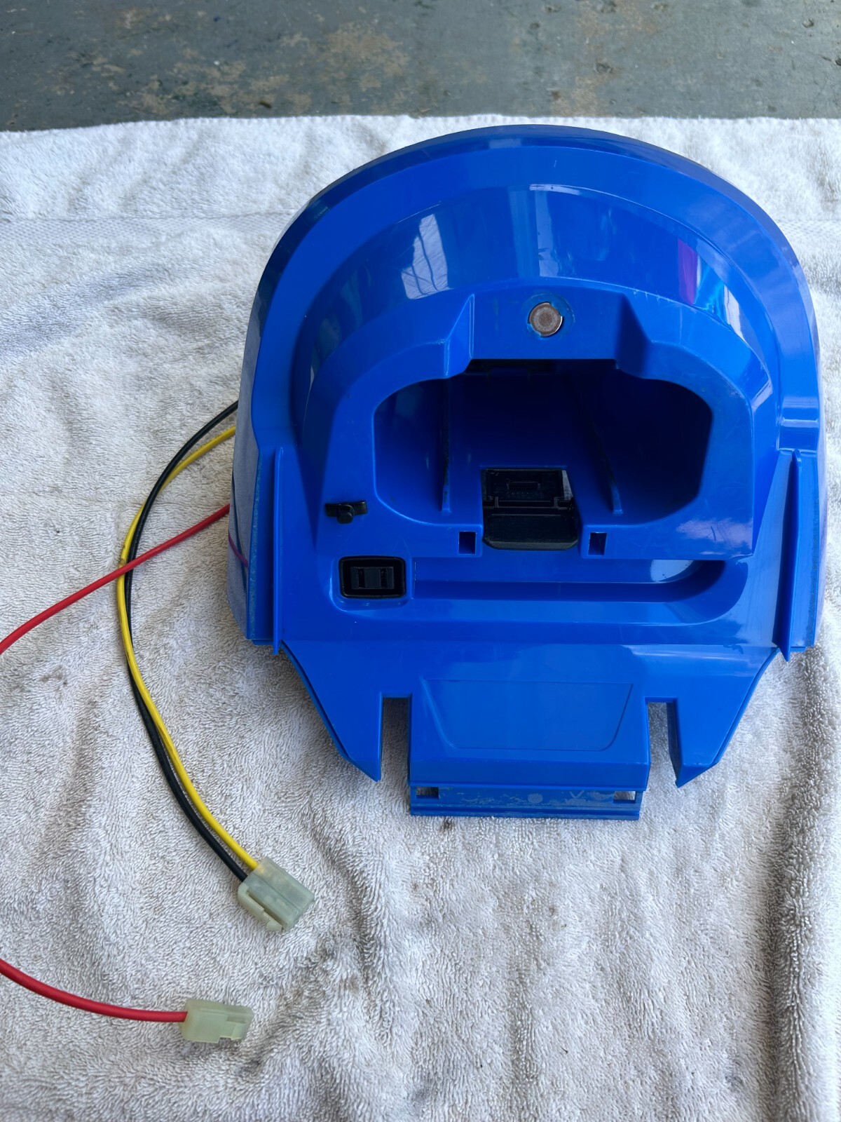 Kobalt Lawn Mower Model KM2041B06 Key Lock & Battery Harnesses in