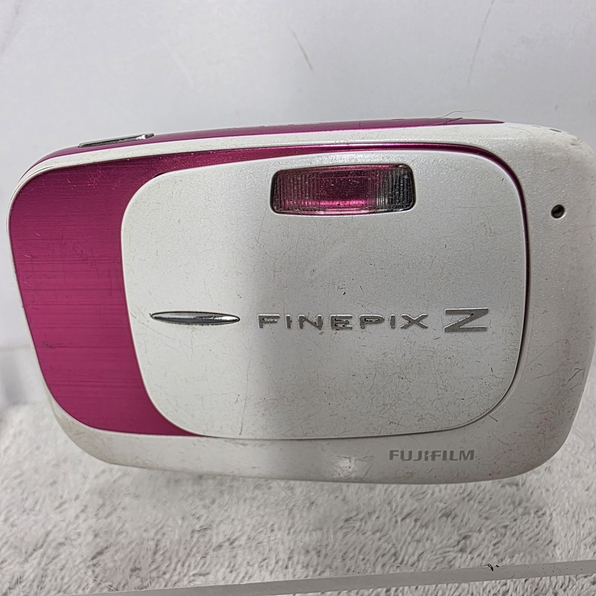 Fujifilm FinePix Z37 10.0MP Digital Compact Camera - Pink/White