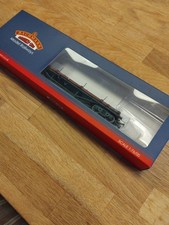 Bachmann 33-858 BR Bogie Bolster Wagon