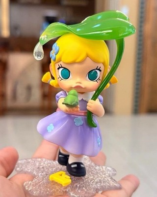 POP MART Hand in Hand Series Confirmed Figure Box -Feeling in the Rain (Hidden）