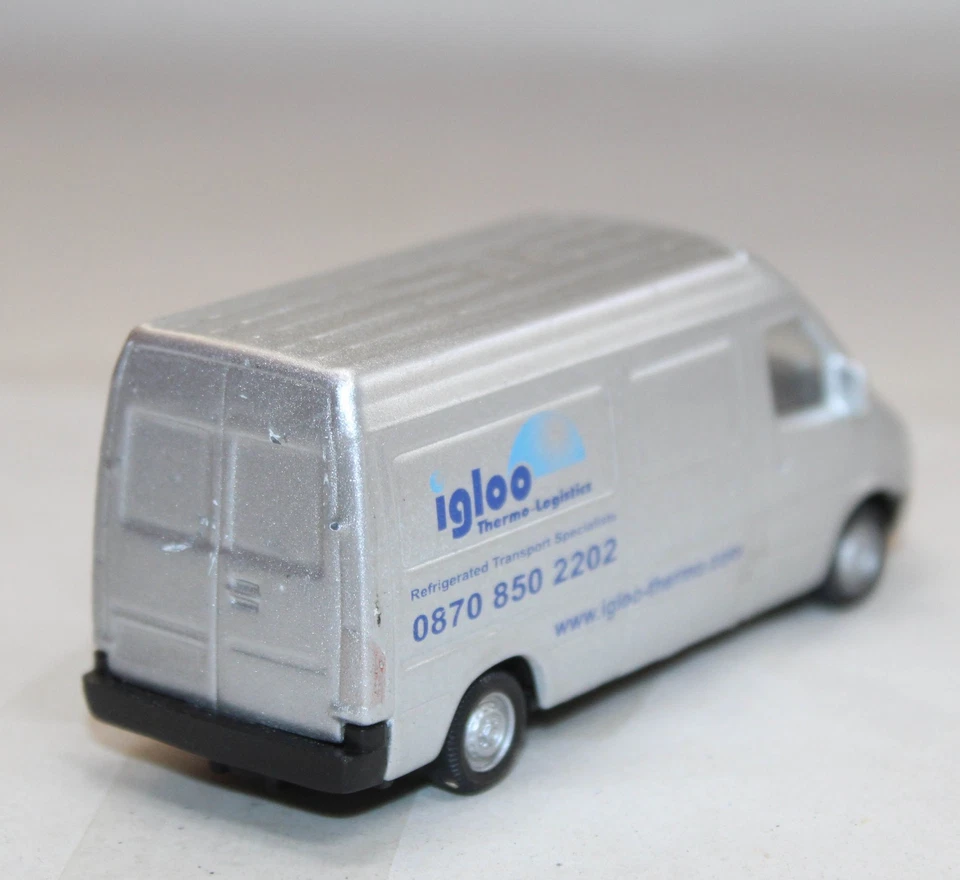 ALTA VELOCIDAD - FURGONETA MERCEDES-BENZ SPRINTER - IGLÚ TERMO LOGÍSTICA - DRAGONS DEN Foto 4 de 4