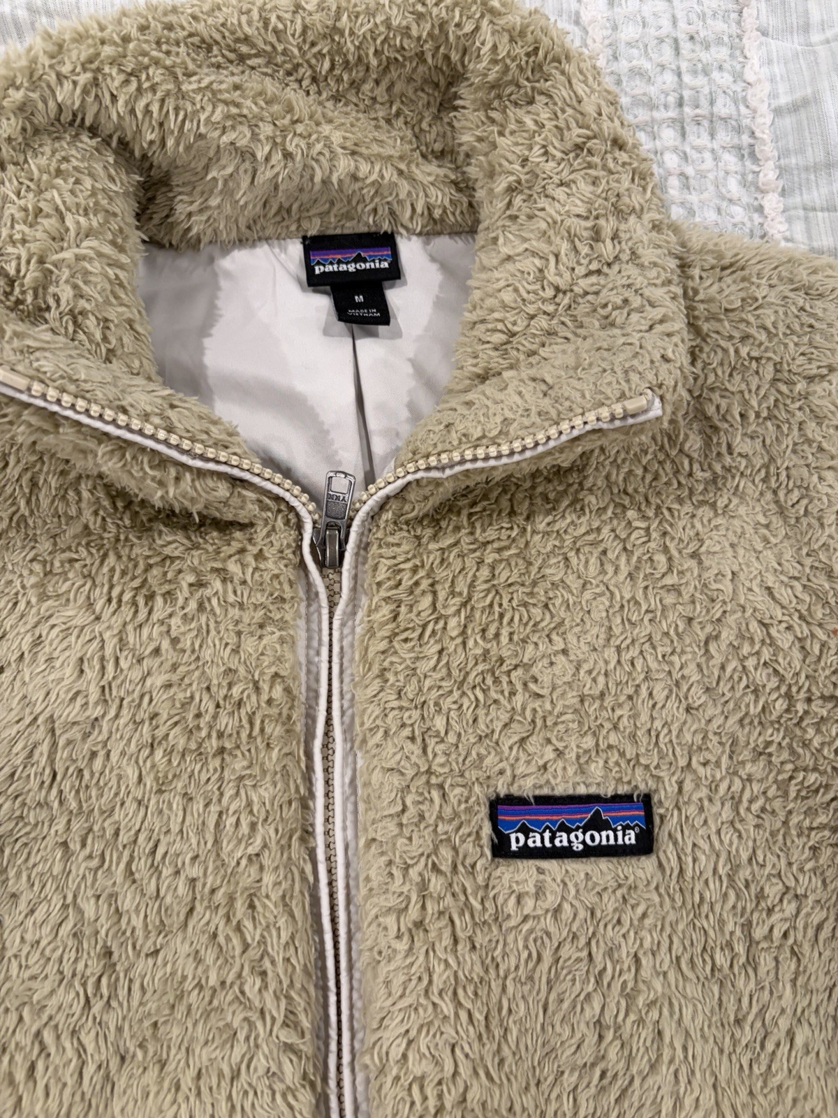 Patagonia Women’s Los Gatos Fleece Vest M El Cap Khaki – EUC, Zip Front thumbnail 4