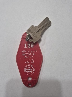 VTG Maple Leaf Motor Inn Motel  Hotel Room Key Fob & Key #129