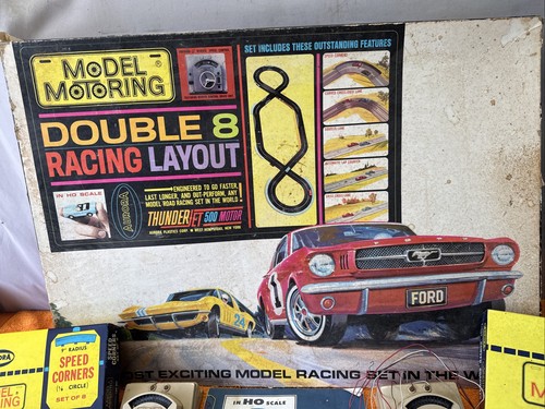 DWN•De colección 1965 Aurora Plastic 1310-3250 Doble 8 Racing Thunder Jet Motor HO - Imagen 2 de 12