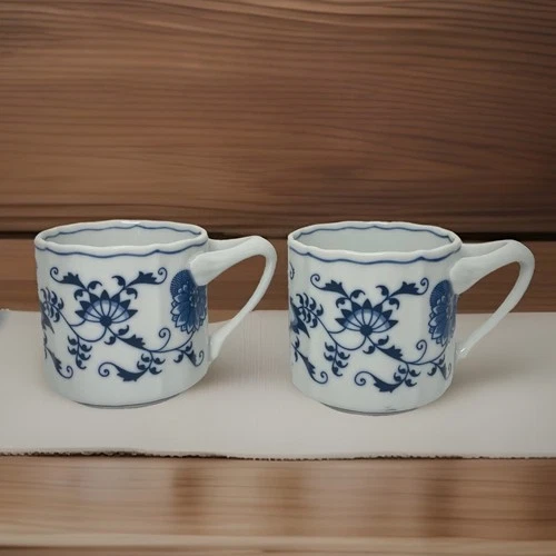2 Vintage Blue Danube Japan Blue Onion Mugs Rectangular Stamp Tripod Handle Chin
