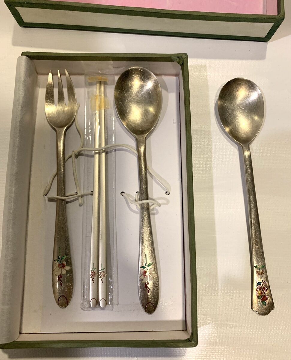 Vintage Korean AG 800 Silver Spoon and Chopstick Set and Vintage Korean AG 800 Silver Spoon and Chopstick Set and