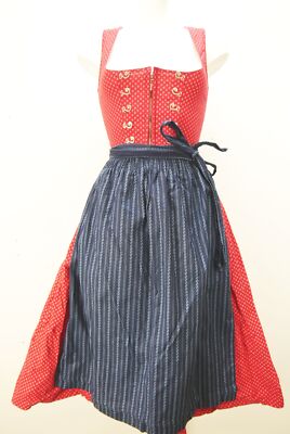 Sommerlich leichtes Dirndl Steidl rot mit Balkonett Ausschnitt und Schürze Gr.32
