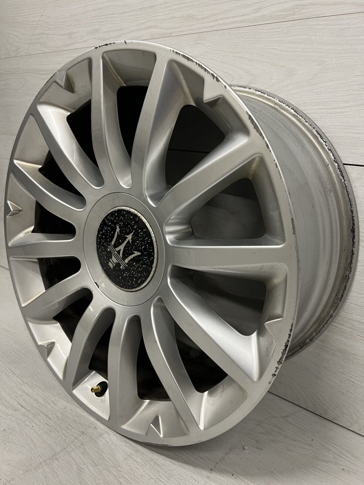 2013-2016 MASERATI GHIBLI ALFIERI OEM 18" REAR WHEEL RIM 670019917 W/CAP SENSOR