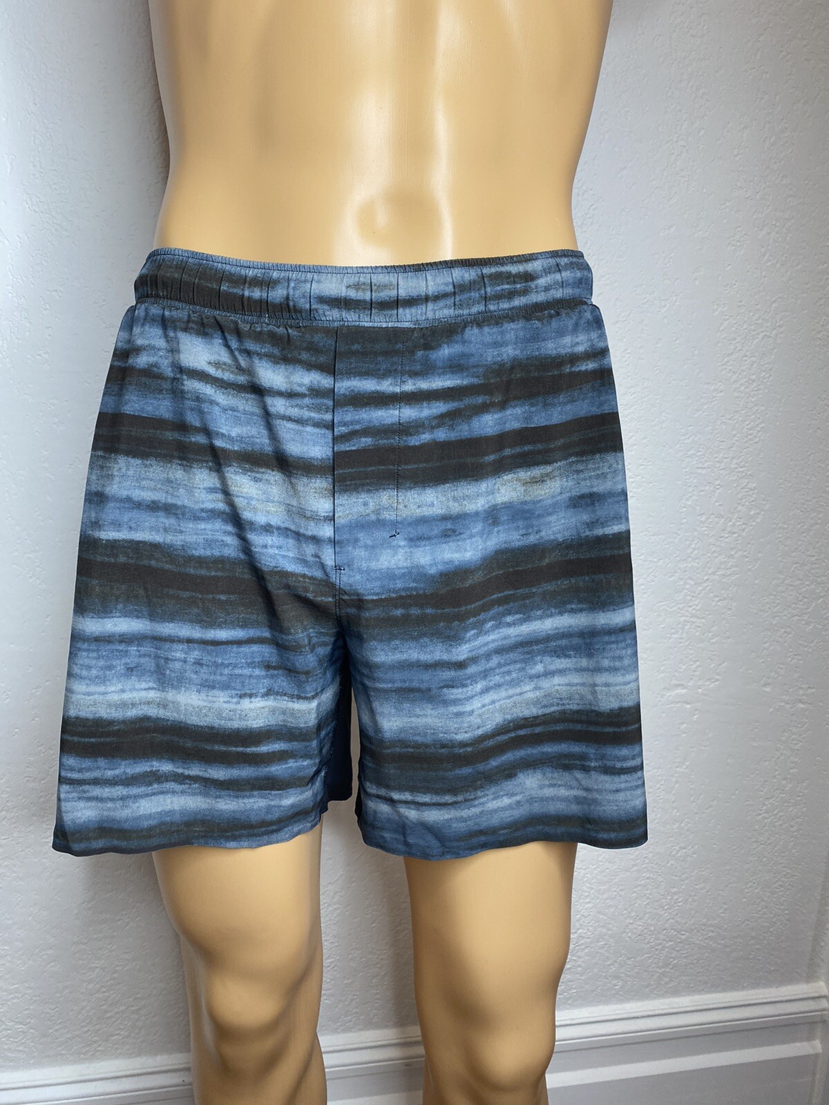 Lululemon Men’s 5.5” Lined Surge Short LM7AB2S HITI B… Gem