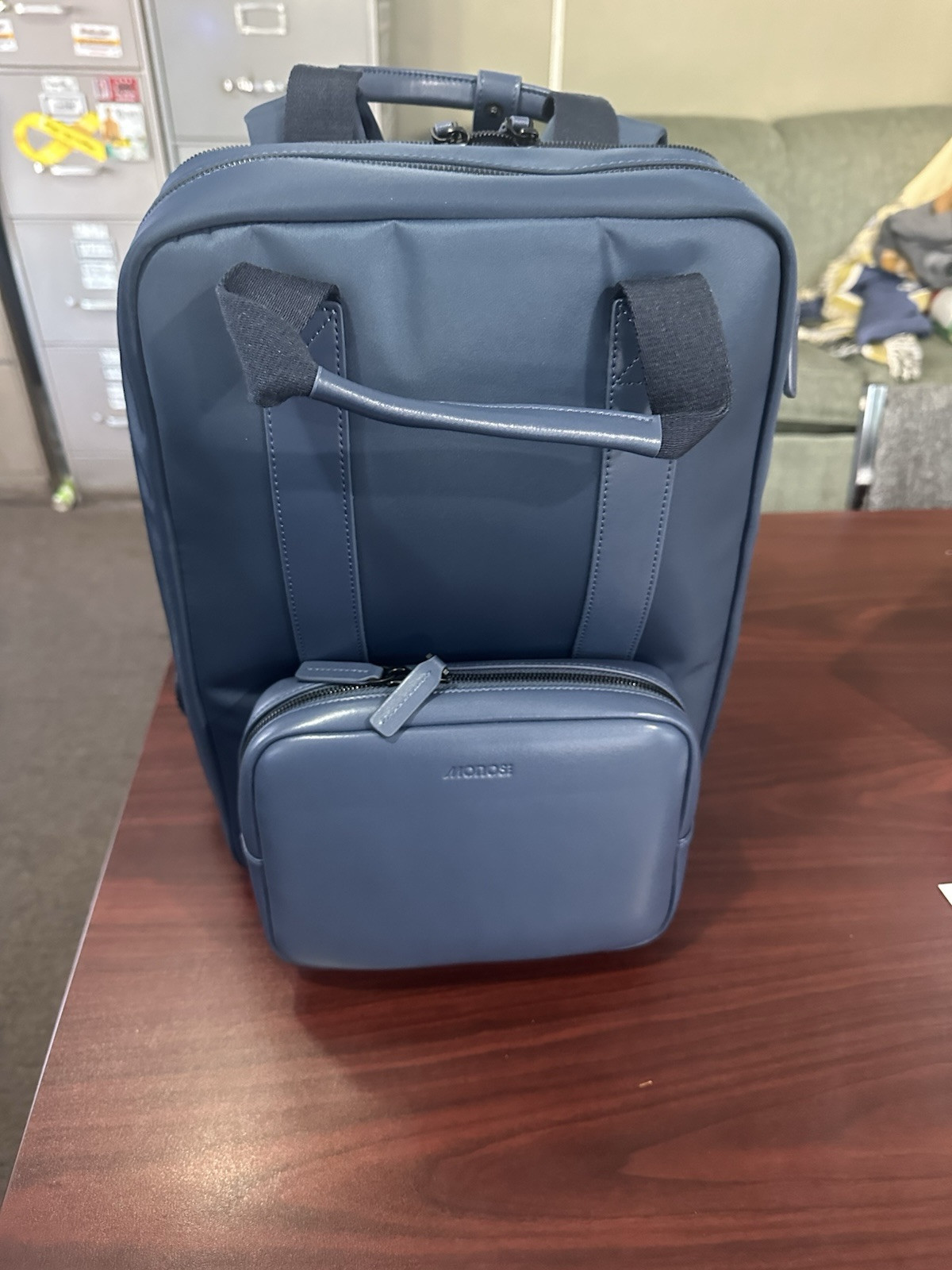 Mochila Monos Metro en azul Oxford