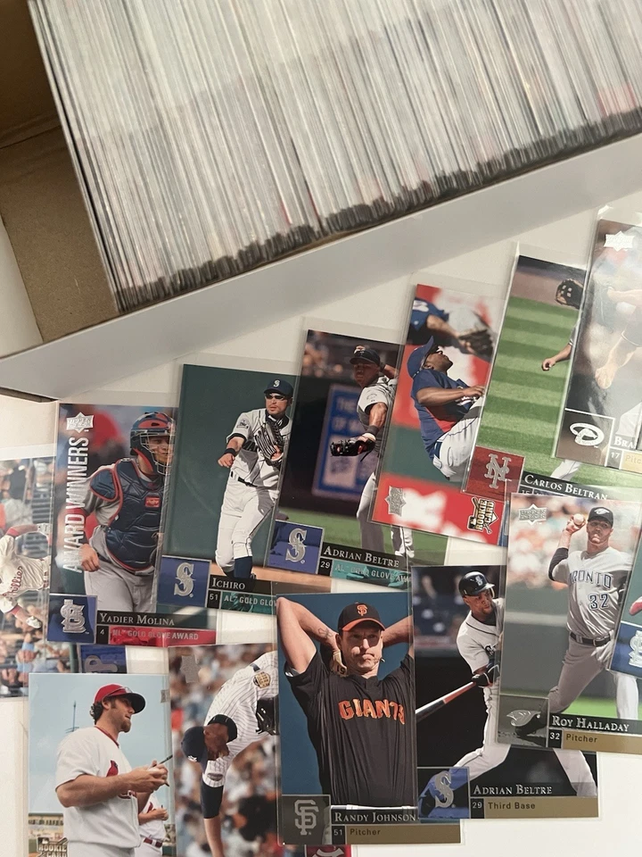 Lote de 2 cartas Upper Deck Series 2009. Novatos, estrellas, patio - casi nuevo Foto 2 de 4