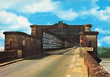 33 SAINT ANDRE DE CUBZAC L ENTREE DU PONT