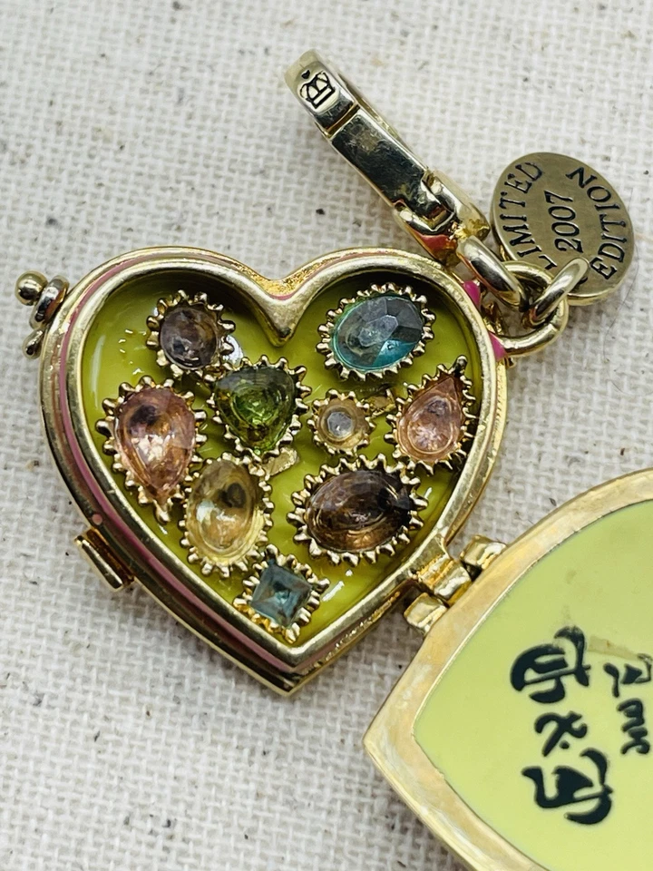 Juicy Couture Edición Limitada Corazón Caja De Caramelos Dije Foto 2 de 4