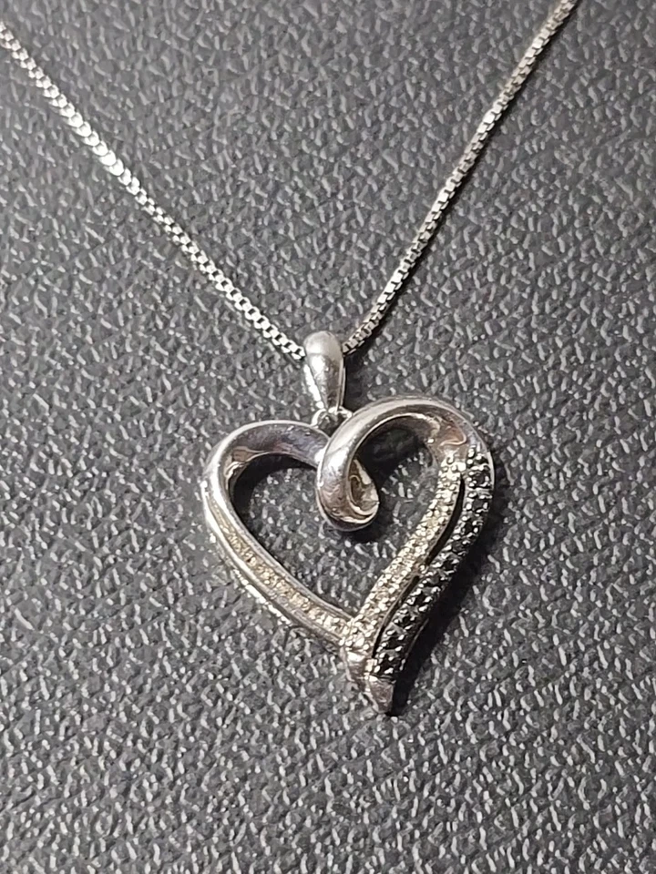 Sterling Silver Natural White & Black Diamond Heart Pendant Necklace.18ctw - Image 2 of 4