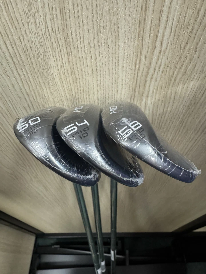 New! Cleveland RTZ Black 50*, 54*, 58* Wedge Set - All Mid Bounce - Image 4 of 4
