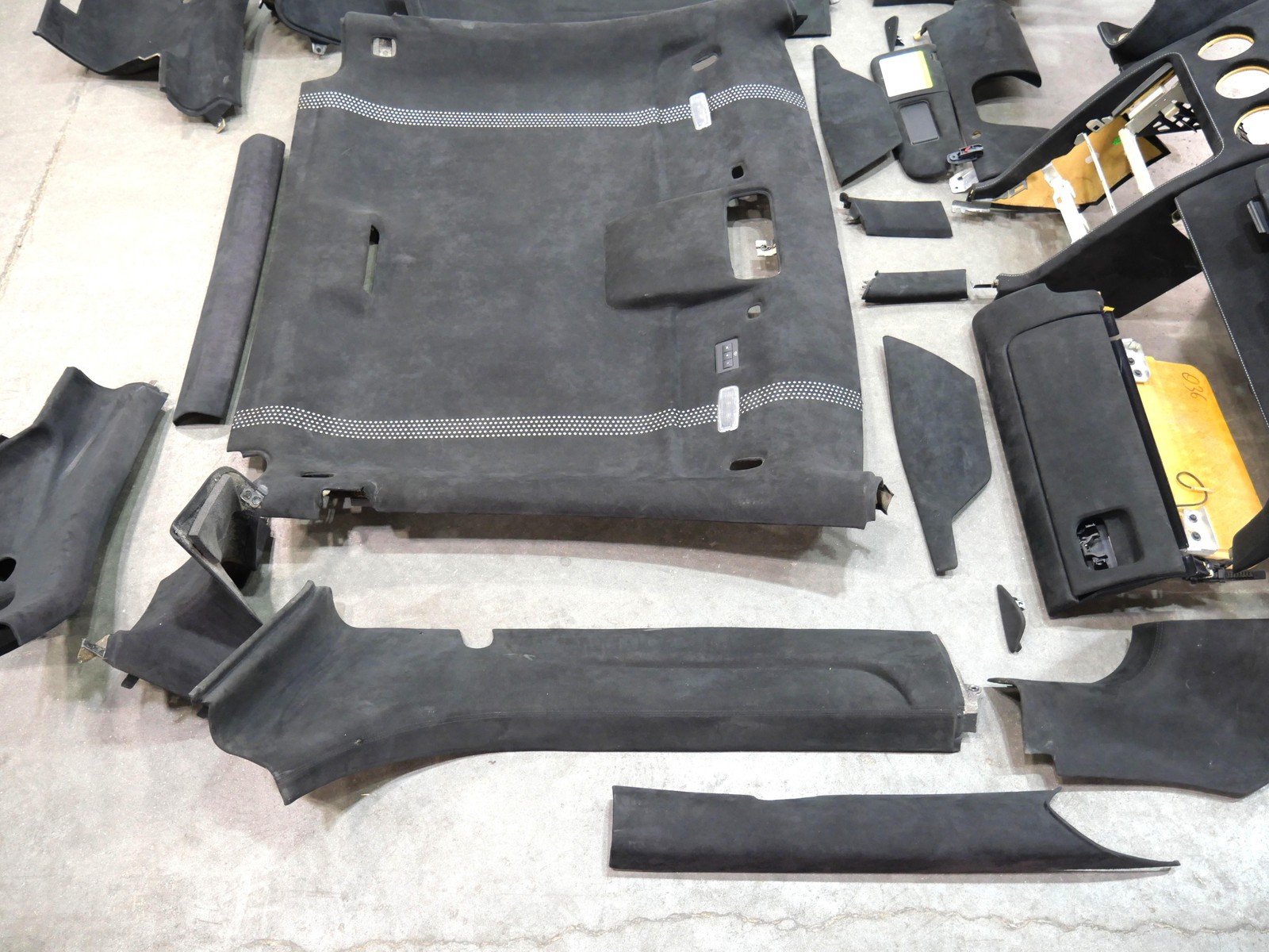 Used Alcantara Interior Dash Headliner 2009-2013 Lamborghini Gallardo LP570 OEM