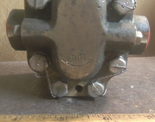 Bronze Hydraulic Pump with Splined Shaft - P/N: 06254701001 (NOS) - Picture 7 of 12